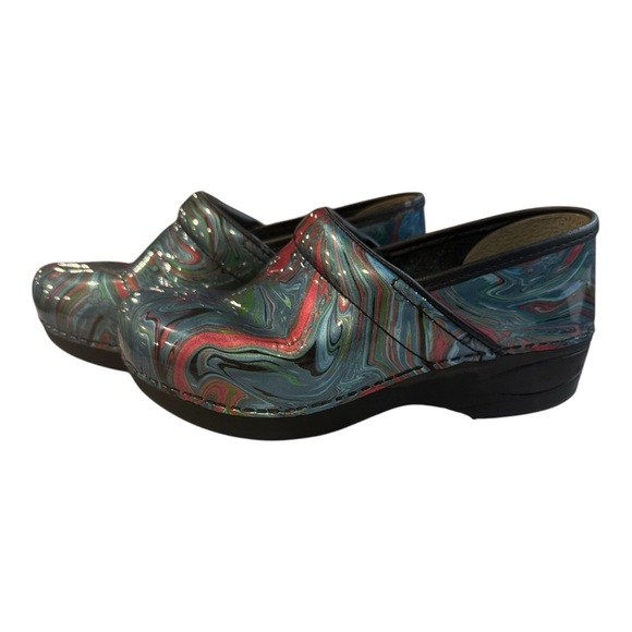 Dansko XP 2.0 Marble Rainbow Swirl Patent Clogs EU 37 US 6.5 Pro Slip Resistant - Picture 6 of 10